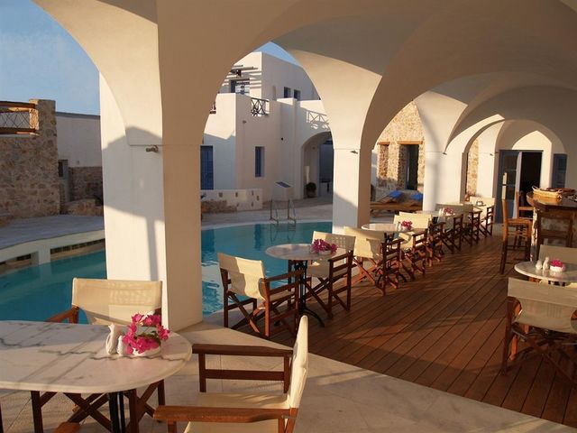 фото отеля Meltemi Luxury Suites изображение №29