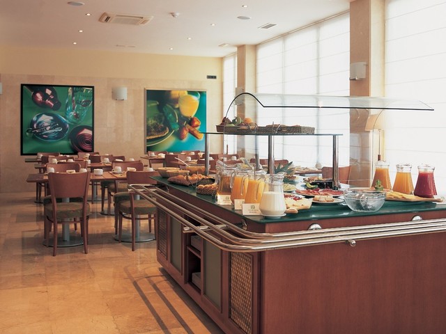 фото отеля NH San Pedro изображение №25