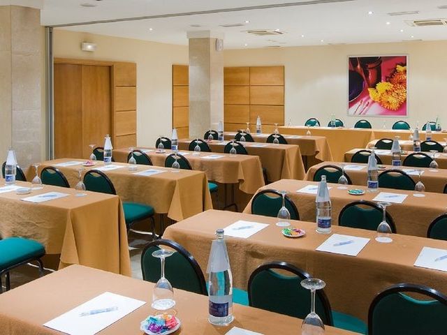 фото отеля NH San Pedro изображение №37