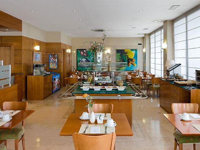 фото NH San Pedro изображение №38