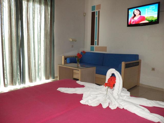 фото White Palace Studios изображение №22