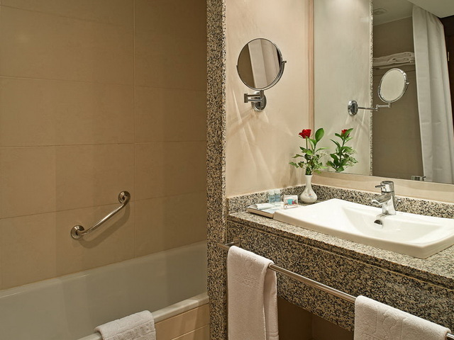 фотографии Hipotels Mediterraneo Hotel (ex. Blau Mediterraneo) изображение №12