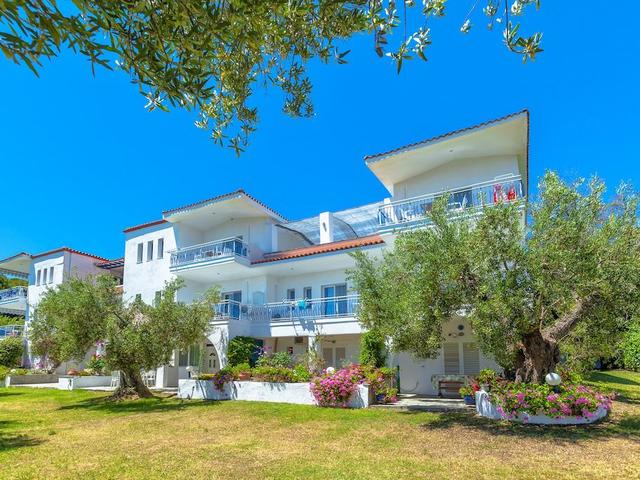 http://Xenios%20Faros%20Apartments%20(ех.%20Faros%20Apartments)