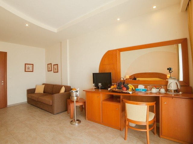 фото отеля Alexandros Palace Hotel & Suites изображение №29