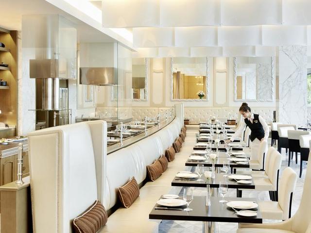 фото Fairmont Baku Flame Towers изображение №26