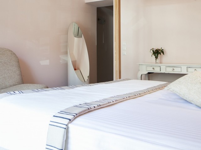 фото отеля Psarou Beach изображение №5