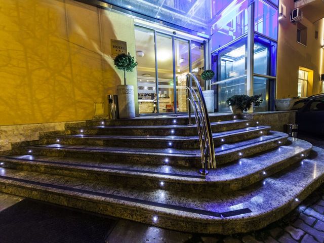 фотографии Confort Hotel изображение №4