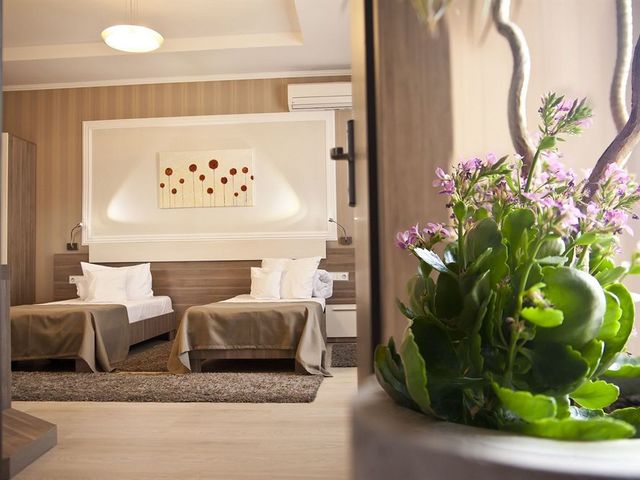 фотографии Confort Hotel изображение №8