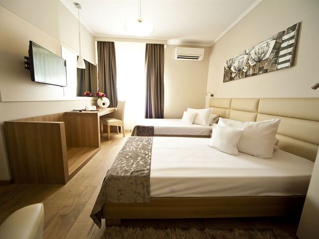 фотографии Confort Hotel изображение №12