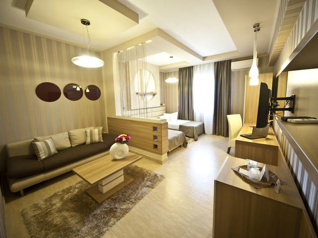 фото Confort Hotel изображение №18