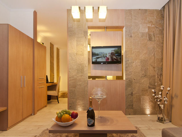 фотографии отеля Confort Hotel изображение №27