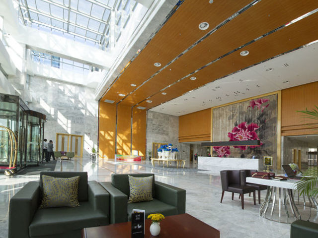 фотографии отеля Hotels & Preference Hualing Tbilisi изображение №7