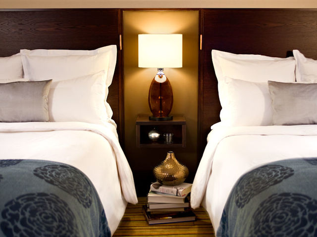 фото отеля Renaissance Amsterdam Hotel, A Marriott Luxury & Lifestyle Hotel изображение №37