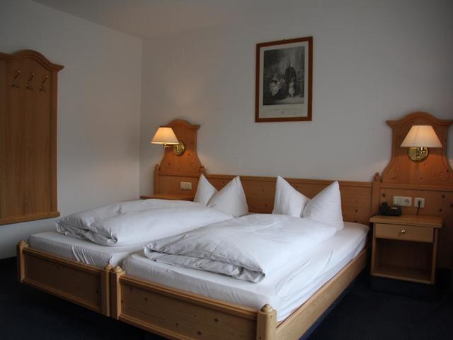 фотографии Schwangauer Hof изображение №16