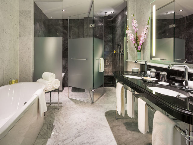 фото отеля Breidenbacher Hof, a Capella Hotel изображение №41