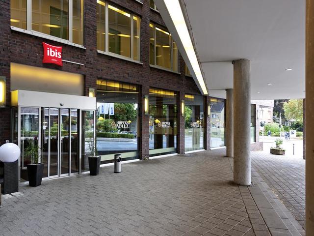 фото Ibis Hotel Hamburg Alsterring изображение №2