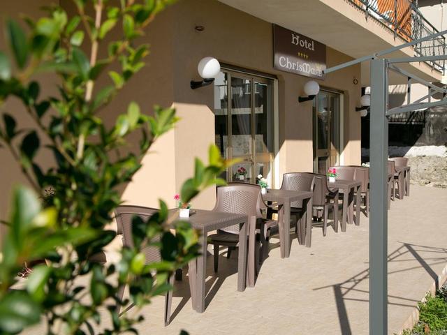 фото отеля ChrisMare Hotel изображение №1