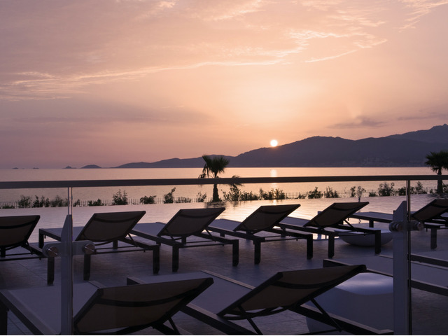 фотографии Radisson Blu Resort & Spa, Ajaccio Bay изображение №12