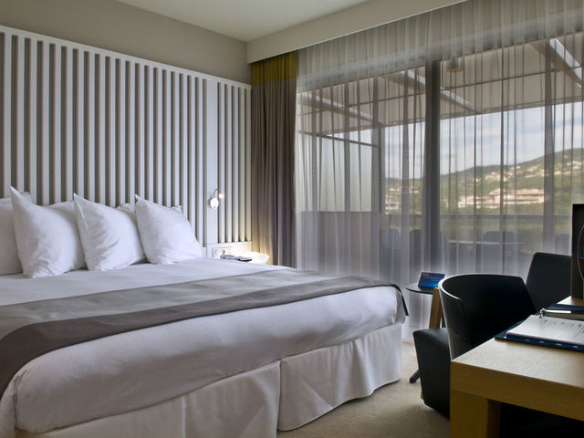 фотографии отеля Radisson Blu Resort & Spa, Ajaccio Bay изображение №11