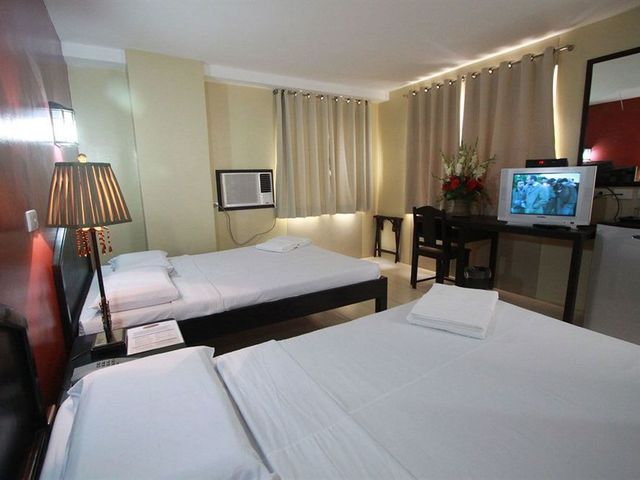 фото отеля Sampaguita Suites Plaza Garcia изображение №5