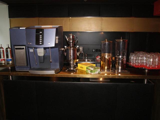 фотографии отеля Fassbind Swiss Night (ex. Claridge Hotel Tiefenau) изображение №27