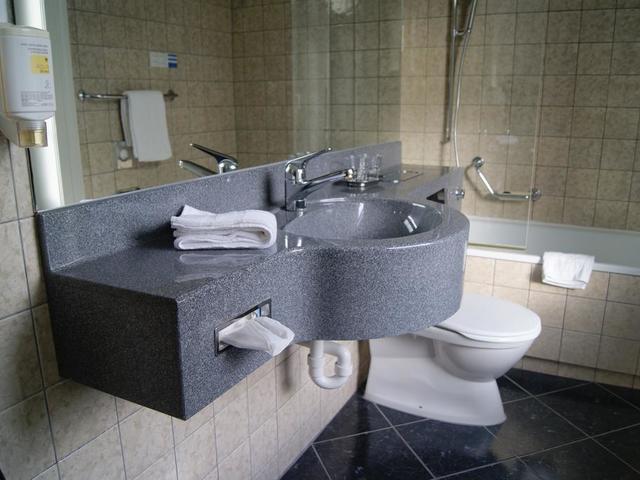 фотографии отеля Fassbind Swiss Night (ex. Claridge Hotel Tiefenau) изображение №23