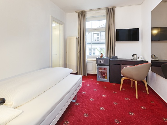 фотографии Fassbind Swiss Night (ex. Claridge Hotel Tiefenau) изображение №4