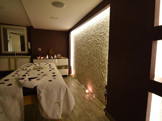фото отеля Diamond Royal Hotel изображение №61