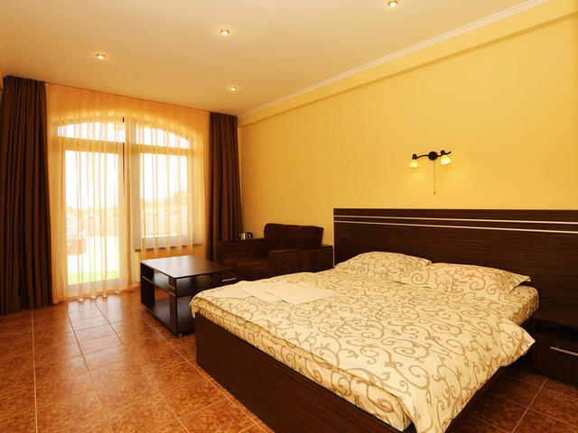 фото Карамель (Сaramel) изображение №10