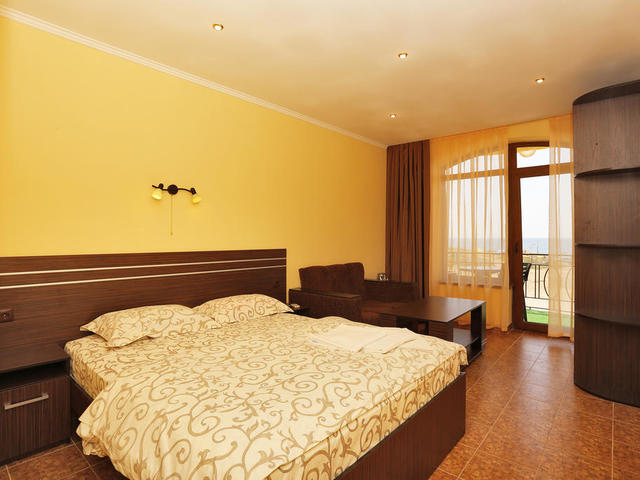 фото Карамель (Сaramel) изображение №6