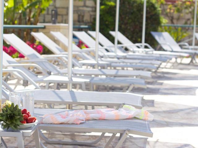 фотографии отеля Amalia Apartments изображение №19