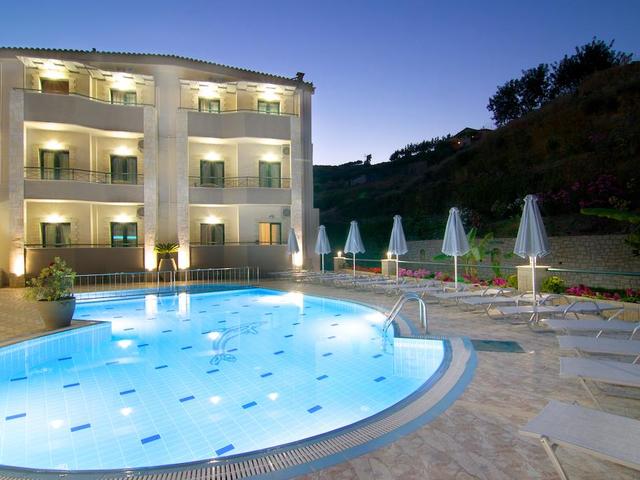 фото отеля Amalia Apartments изображение №9