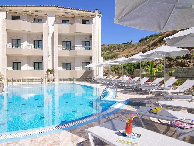 фото отеля Amalia Apartments изображение №1