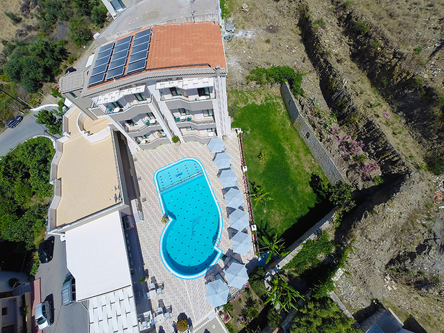 фото Amalia Apartments изображение №6