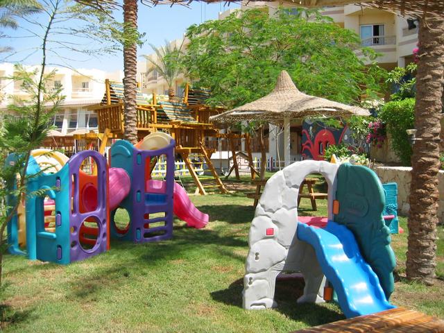 фото отеля DoubleTree by Hilton Sharks Bay Resort изображение №61