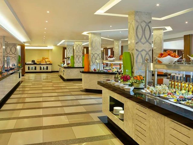 фото DoubleTree by Hilton Sharks Bay Resort изображение №34