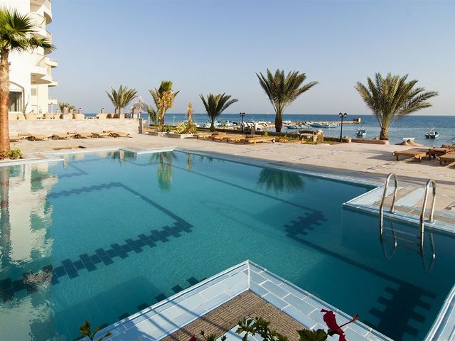 Туры в отель Royal Star Beach Resort (ех. The Three Corners Royal Star  Beach Resort) 4*, Египет, Хургада — цены и отзывы 2023