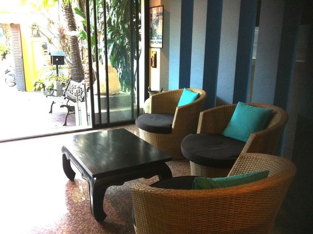 фото отеля Kamala Beachfront изображение №33