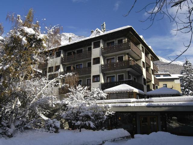 фото отеля Rezia Hotel Bormio изображение №1