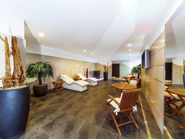 фото NH Budapest City (ex. NH Budapest) изображение №2