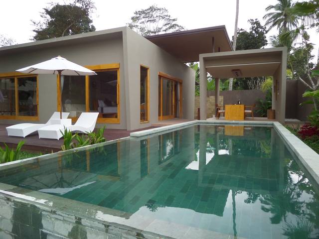 http://Senetan%20Villas%20and%20Spa%20Resort