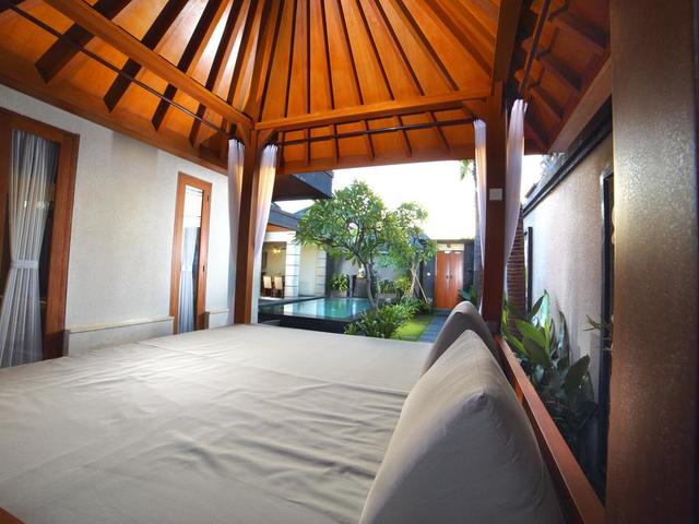 фотографии The Banyumas Suite Villa Legian изображение №40