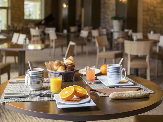 фото отеля Mercure Brides Les Bains Grand Hоtel des Thermes изображение №9