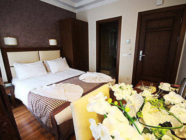 фотографии Aristocrat Hotel изображение №16