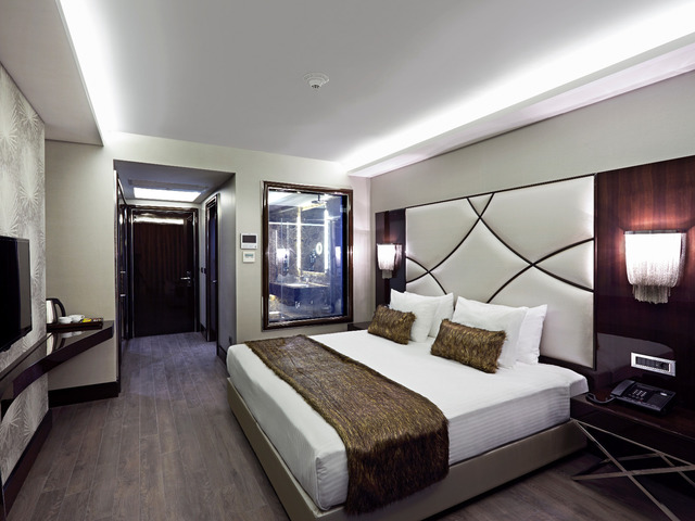 фото DoubleTree by Hilton Istanbul Esentepe (ex. Biz Cevahir Hotel Istanbul) изображение №74