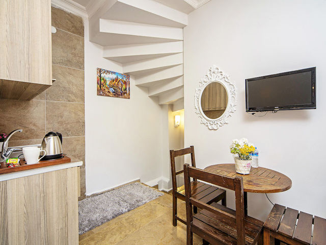 фото отеля Taksim Unique Suites изображение №21