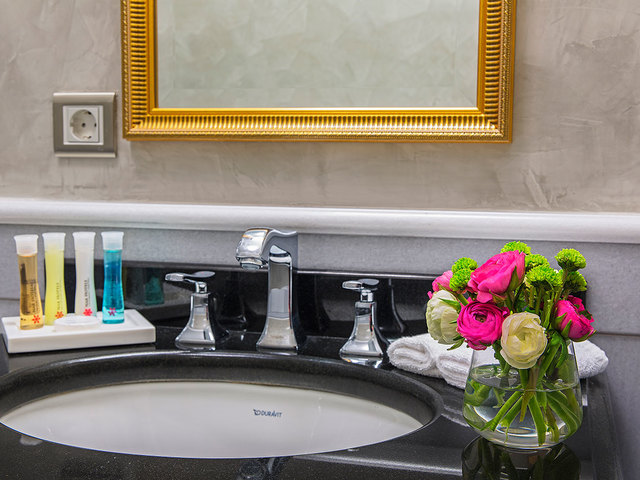 фотографии отеля Meroddi Pera Hotel (ех. Nar Bagdatliyan Hotel) изображение №35