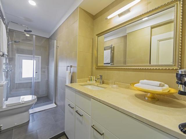 фото Meroddi Pera Hotel (ех. Nar Bagdatliyan Hotel) изображение №30