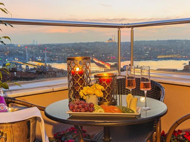 фото отеля Meroddi Pera Hotel (ех. Nar Bagdatliyan Hotel) изображение №25