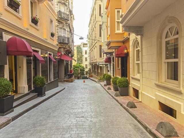 фото отеля Meroddi Pera Hotel (ех. Nar Bagdatliyan Hotel) изображение №1